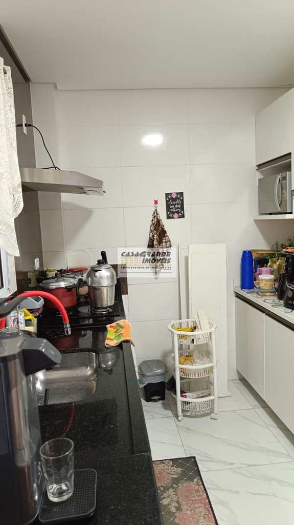 Casa de Condomínio em Praia Grande, no bairro Maracanã