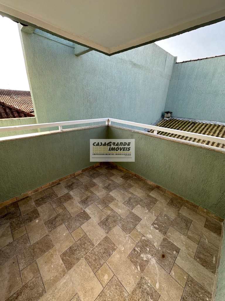 Casa em Praia Grande, no bairro Maracanã