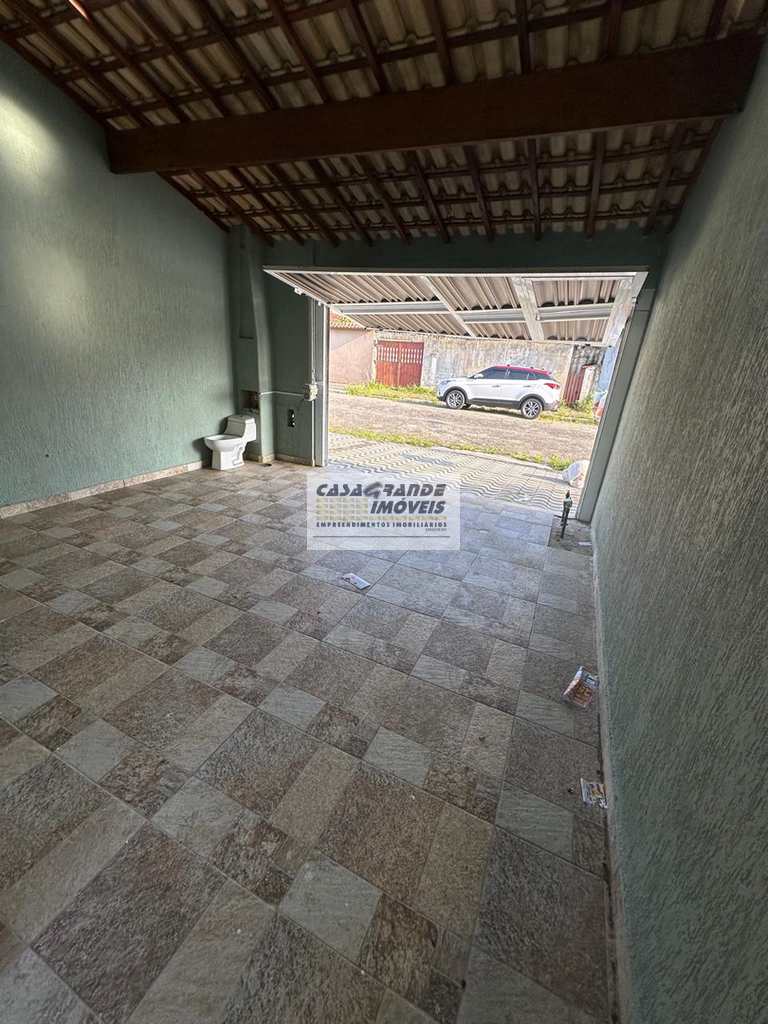 Casa em Praia Grande, no bairro Maracanã