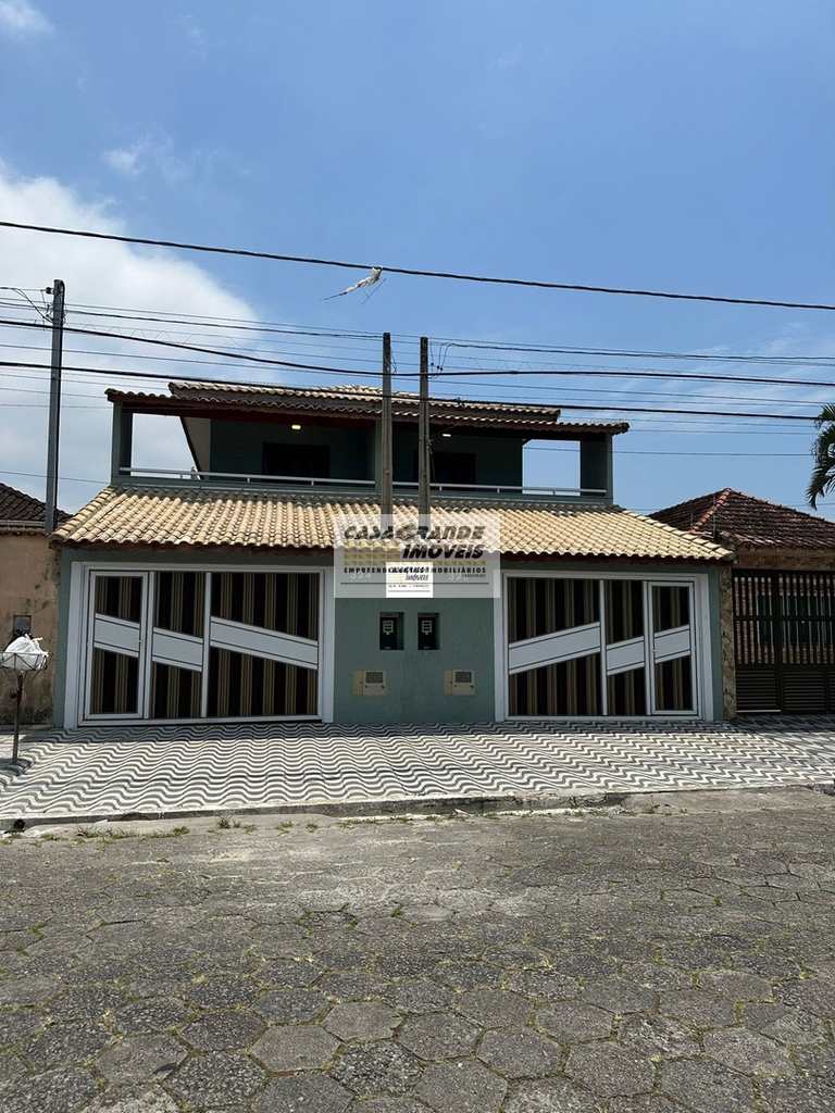 Casa em Praia Grande, no bairro Maracanã