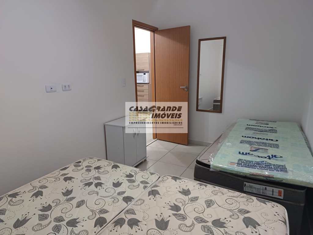 Apartamento em Praia Grande, no bairro Mirim