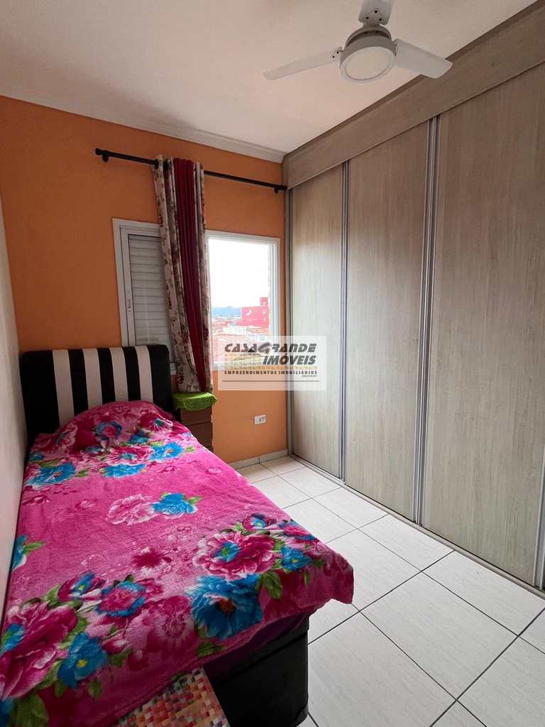 Apartamento em Praia Grande, no bairro Tupi