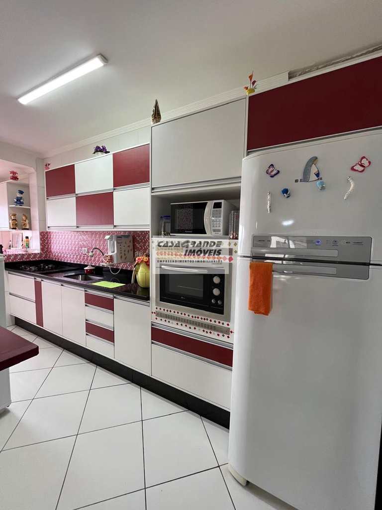 Apartamento em Praia Grande, no bairro Tupi