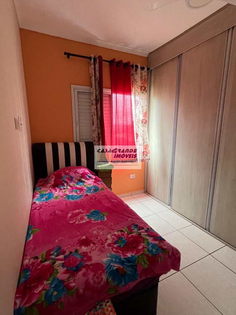 Apartamento em Praia Grande, no bairro Tupi