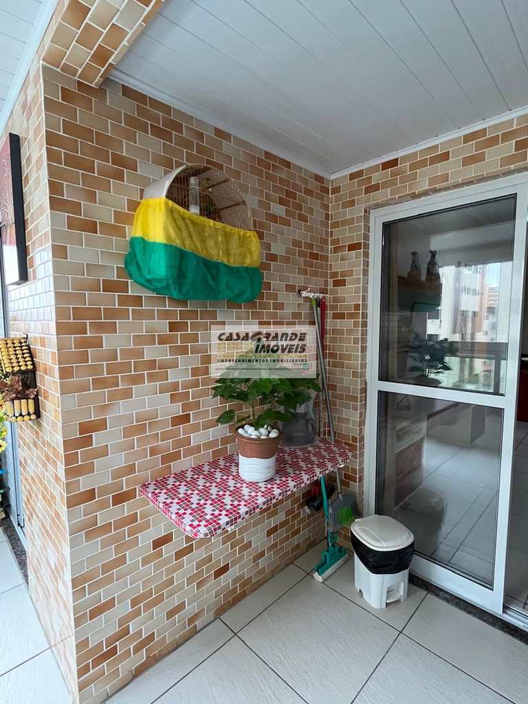 Apartamento em Praia Grande, no bairro Tupi