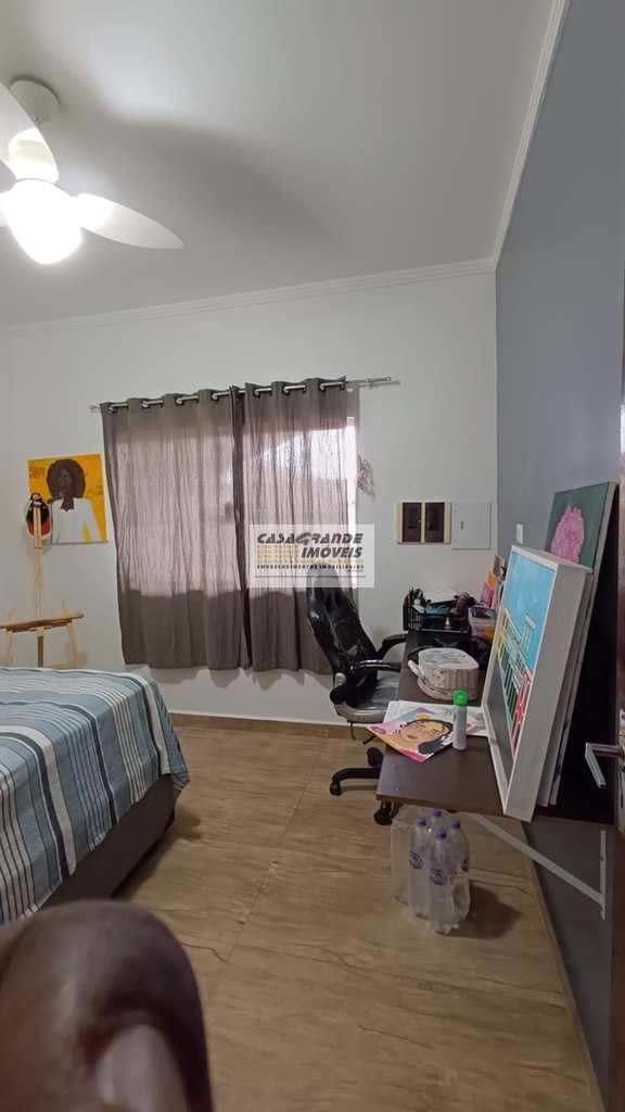 Casa em Praia Grande, no bairro Maracanã