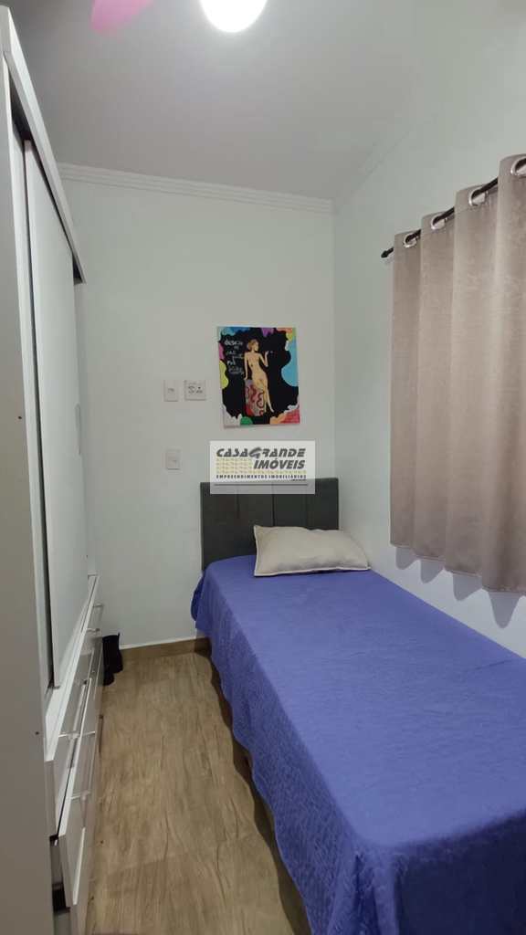 Casa em Praia Grande, no bairro Maracanã