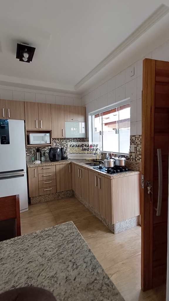 Casa em Praia Grande, no bairro Maracanã