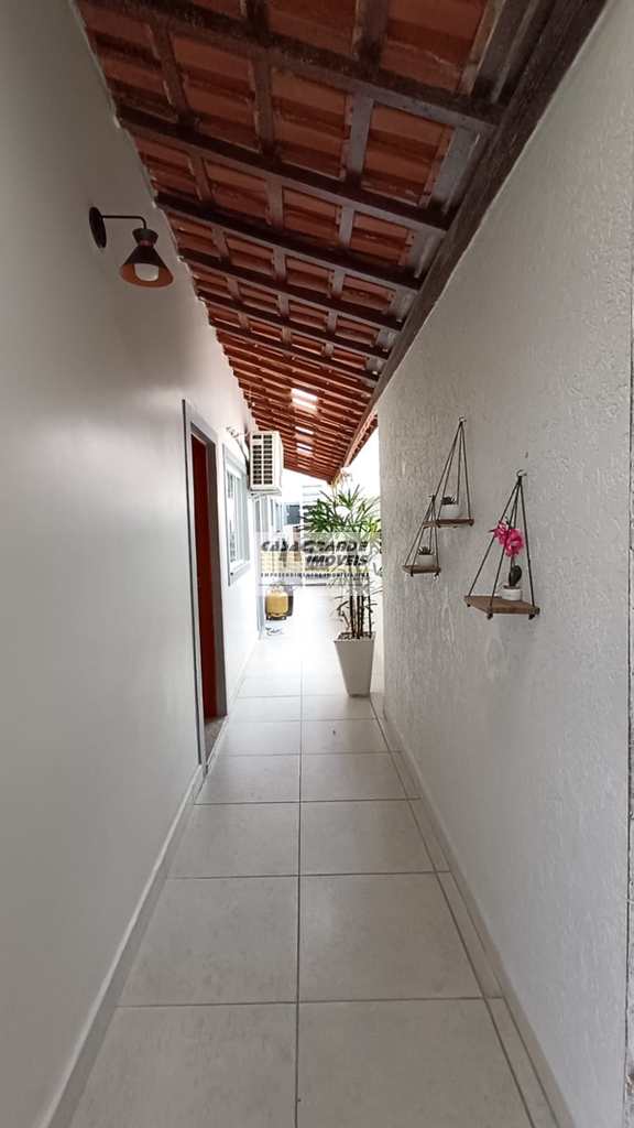 Casa em Praia Grande, no bairro Maracanã