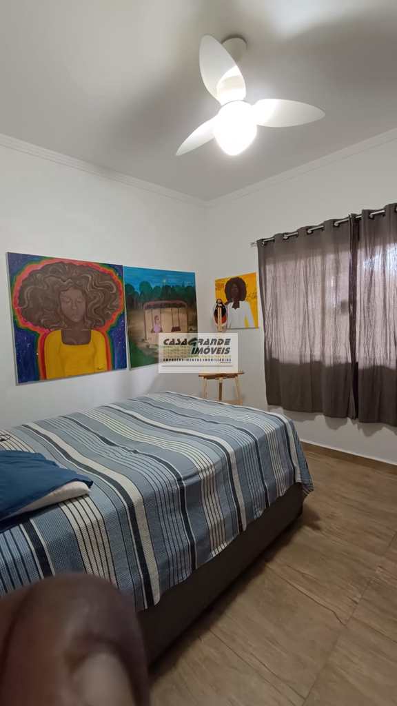 Casa em Praia Grande, no bairro Maracanã