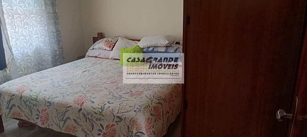Casa em Praia Grande, no bairro Solemar