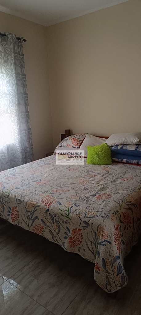 Casa em Praia Grande, no bairro Solemar