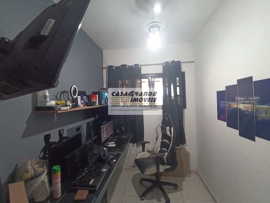 Casa em Praia Grande, no bairro Real