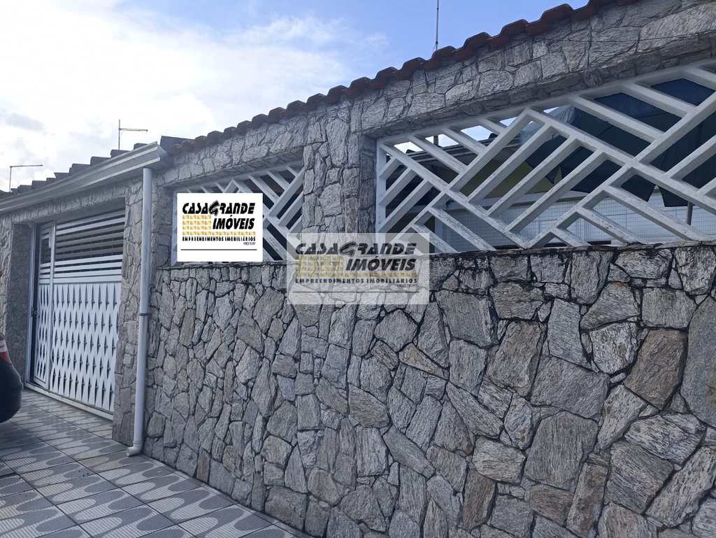 Casa em Praia Grande, no bairro Real