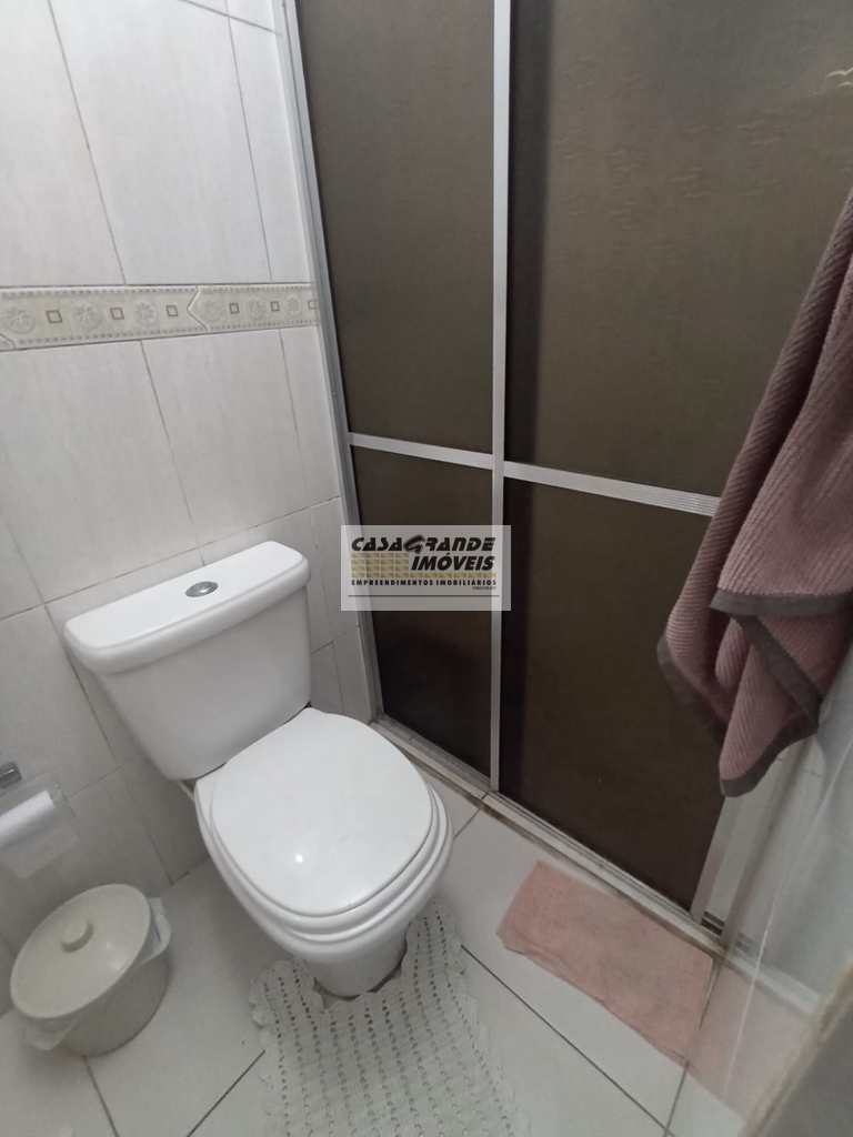Casa em Praia Grande, no bairro Real
