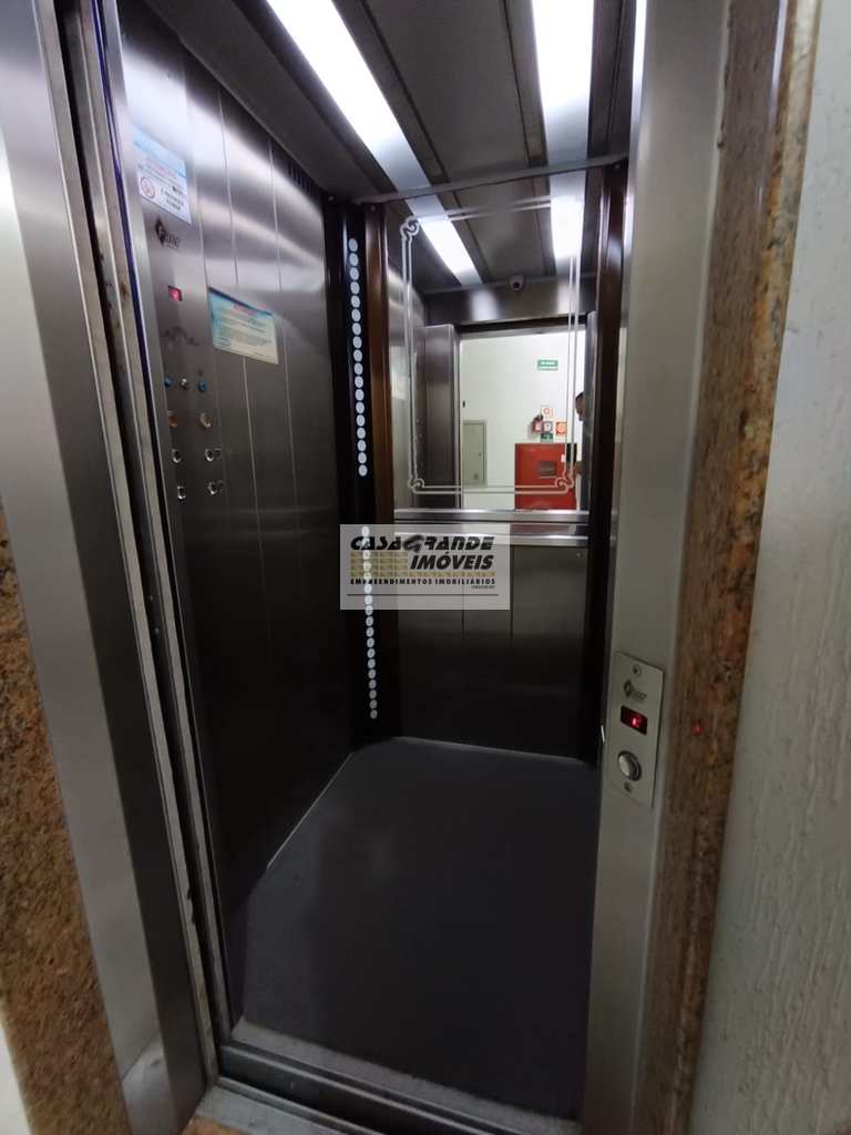 Apartamento em Praia Grande, no bairro Caiçara