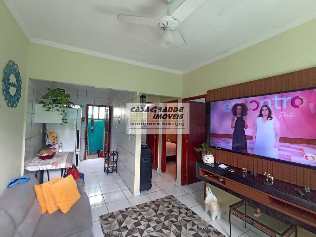 Casa de Condomínio em Praia Grande, no bairro Maracanã