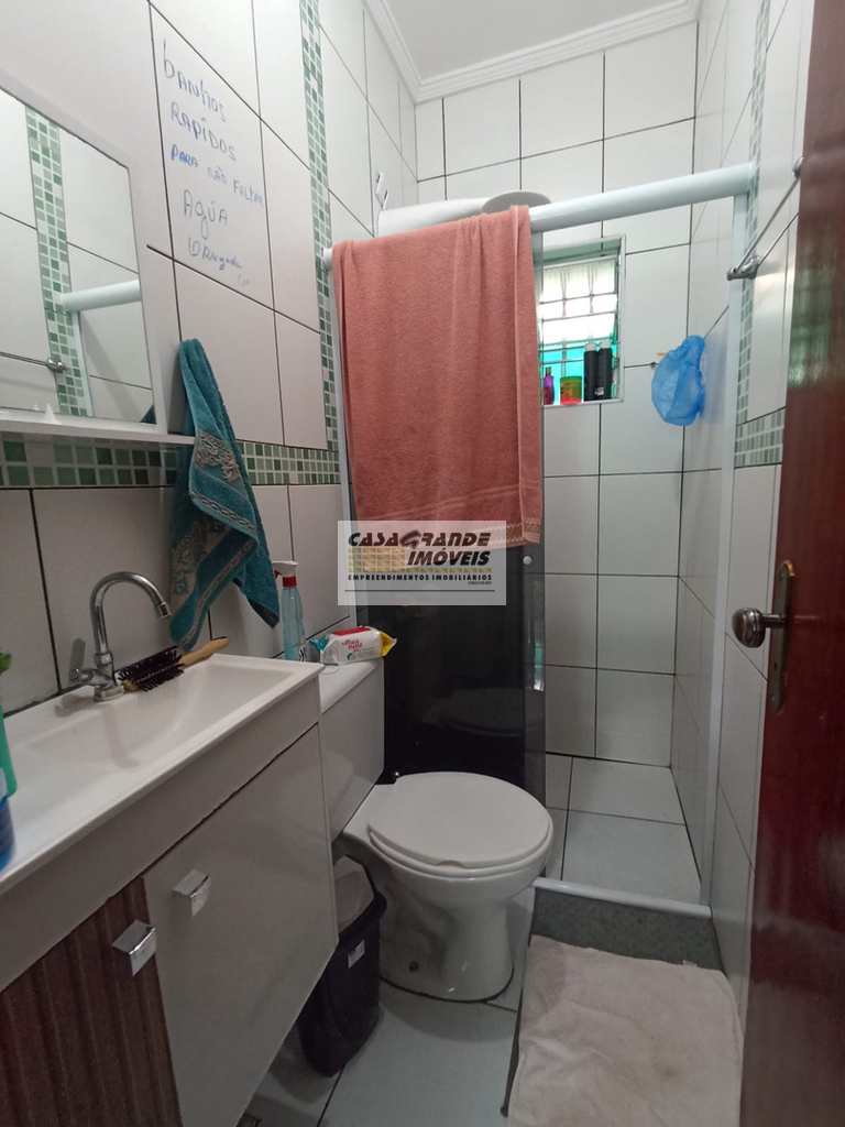 Casa de Condomínio em Praia Grande, no bairro Maracanã