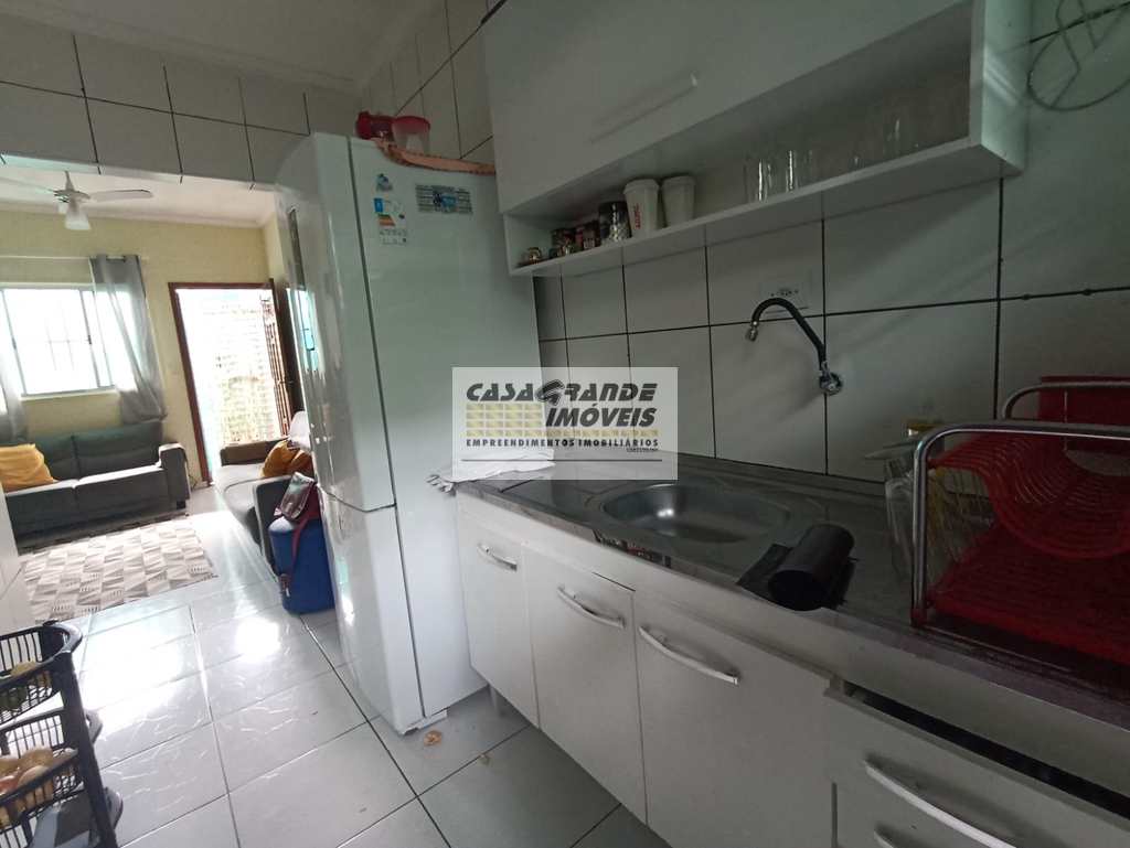 Casa de Condomínio em Praia Grande, no bairro Maracanã