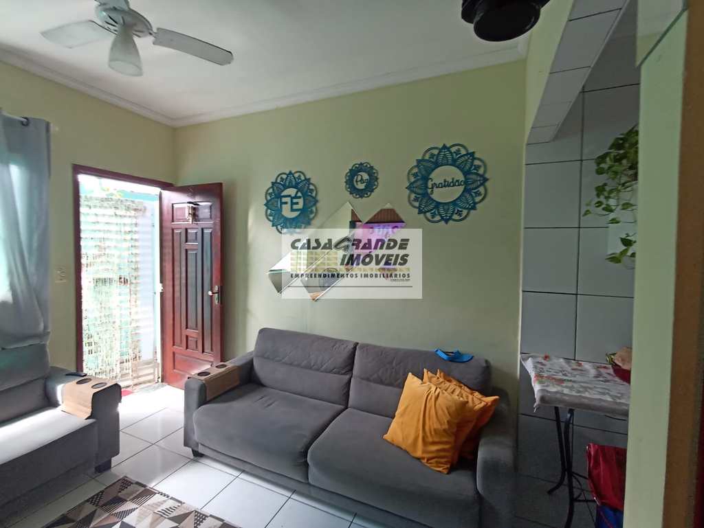 Casa de Condomínio em Praia Grande, no bairro Maracanã