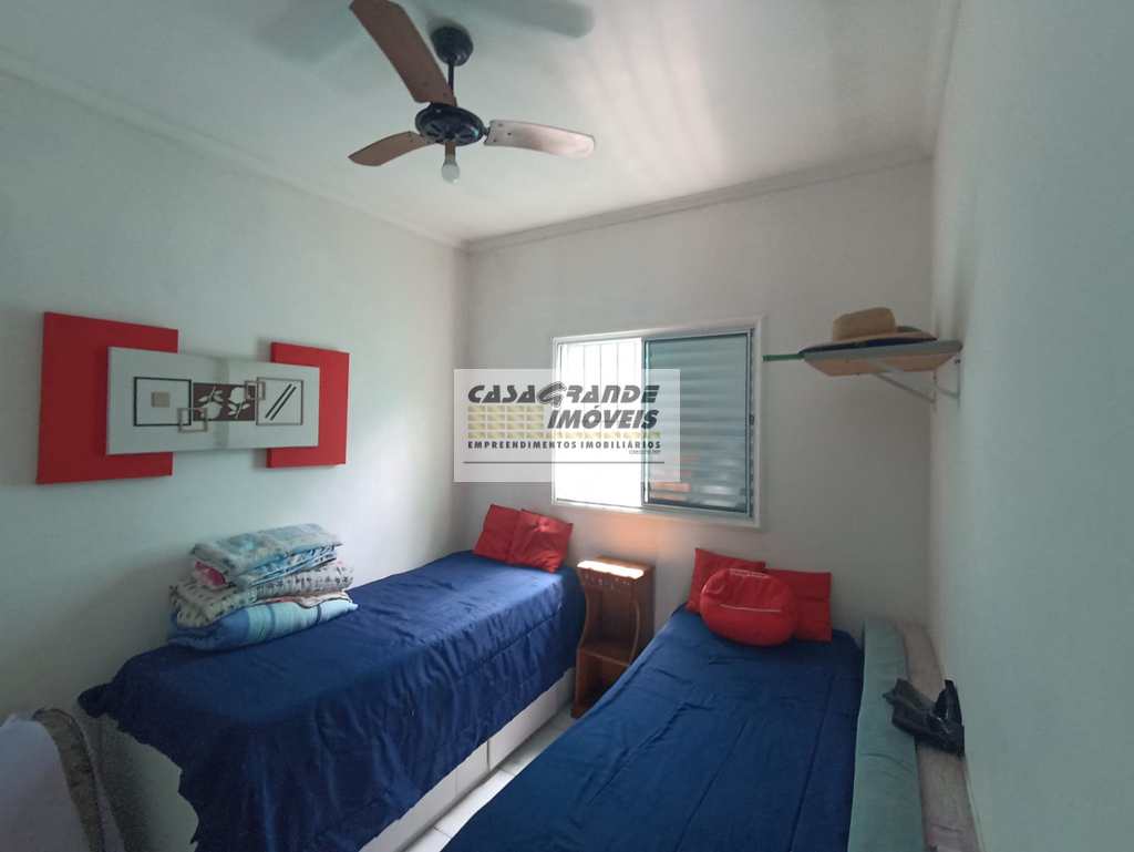 Casa de Condomínio em Praia Grande, no bairro Maracanã