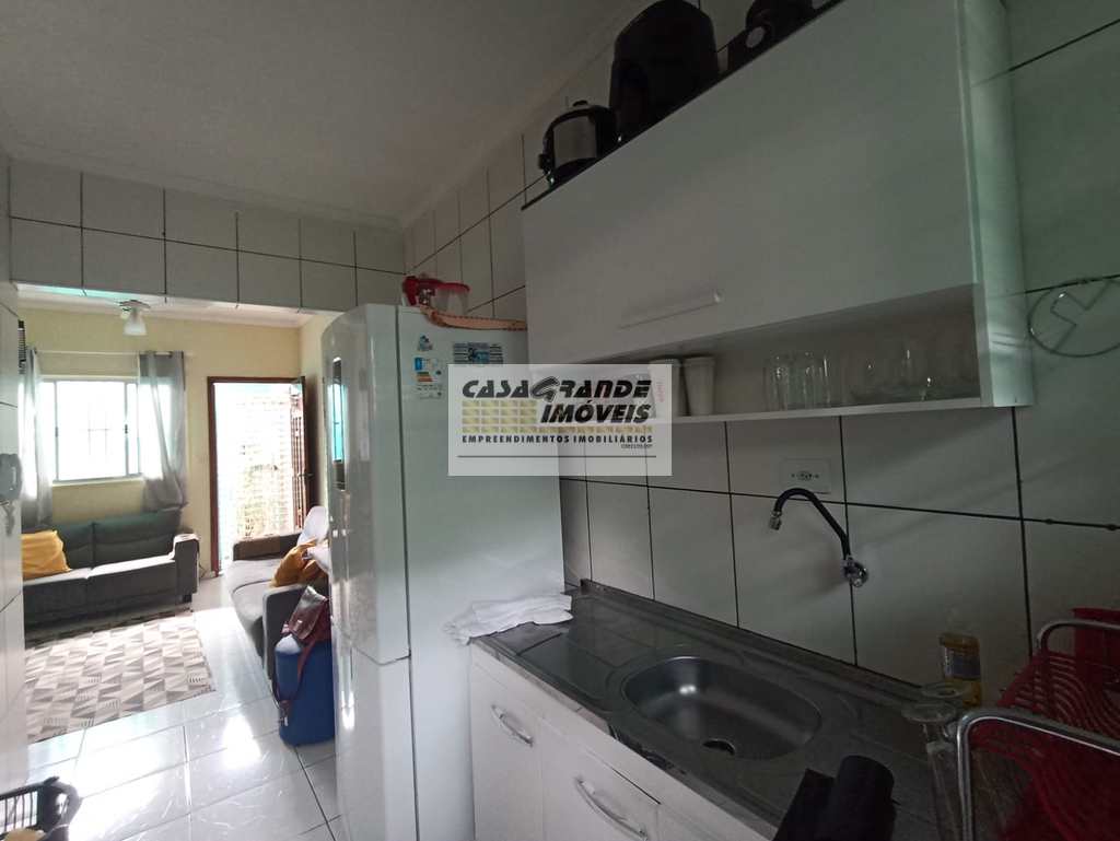 Casa de Condomínio em Praia Grande, no bairro Maracanã
