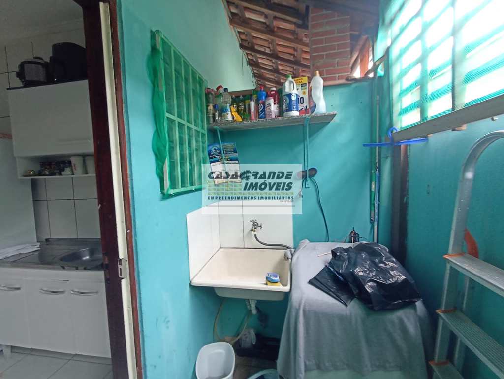 Casa de Condomínio em Praia Grande, no bairro Maracanã