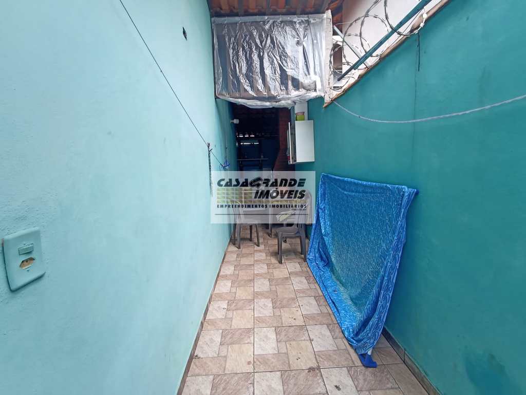 Casa de Condomínio em Praia Grande, no bairro Maracanã