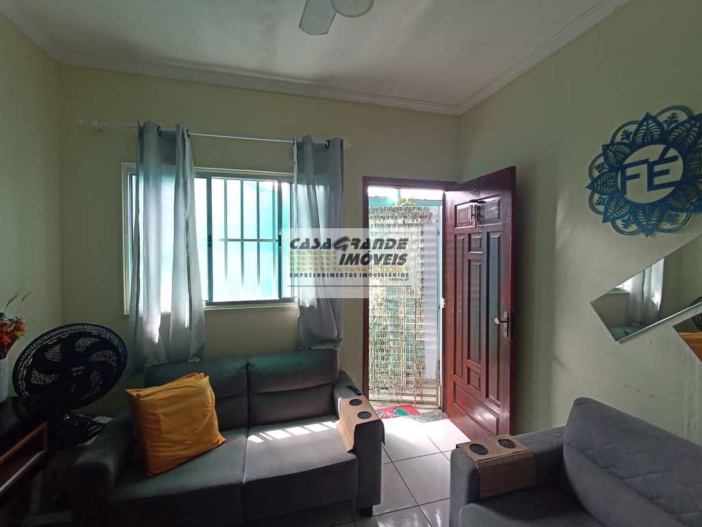 Casa de Condomínio em Praia Grande, no bairro Maracanã