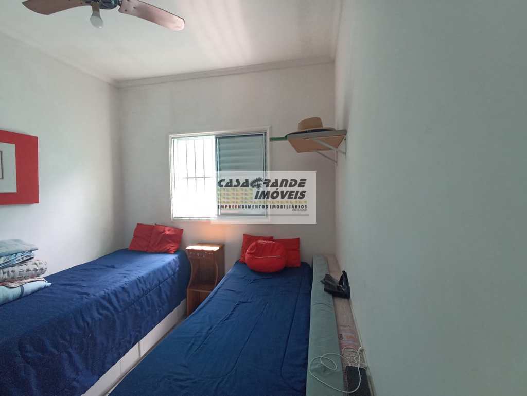 Casa de Condomínio em Praia Grande, no bairro Maracanã