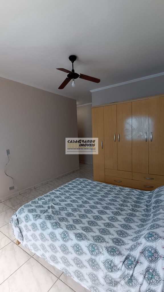Casa em Praia Grande, no bairro Maracanã