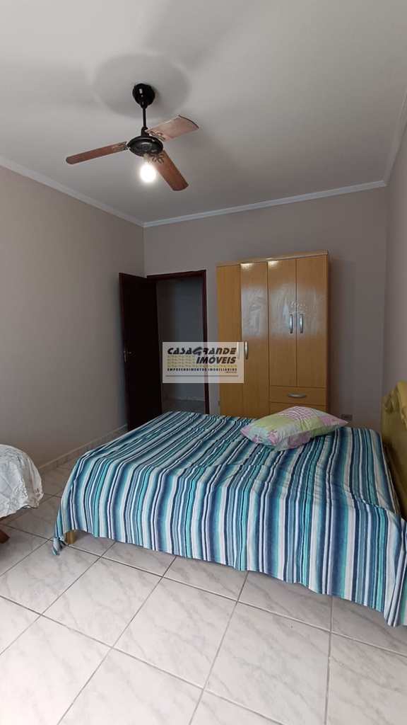 Casa em Praia Grande, no bairro Maracanã