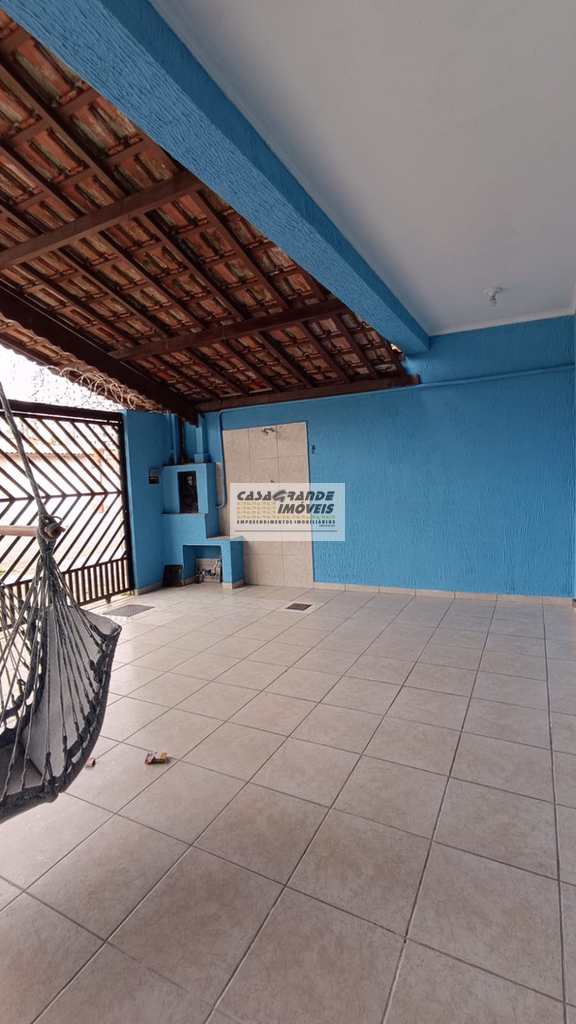 Casa em Praia Grande, no bairro Maracanã