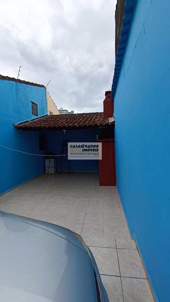 Casa em Praia Grande, no bairro Maracanã