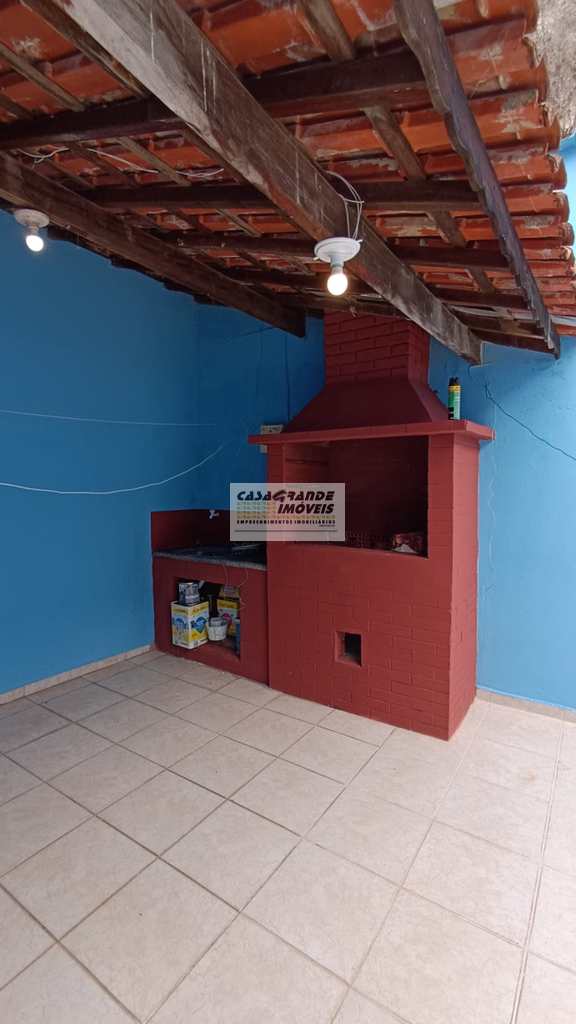 Casa em Praia Grande, no bairro Maracanã