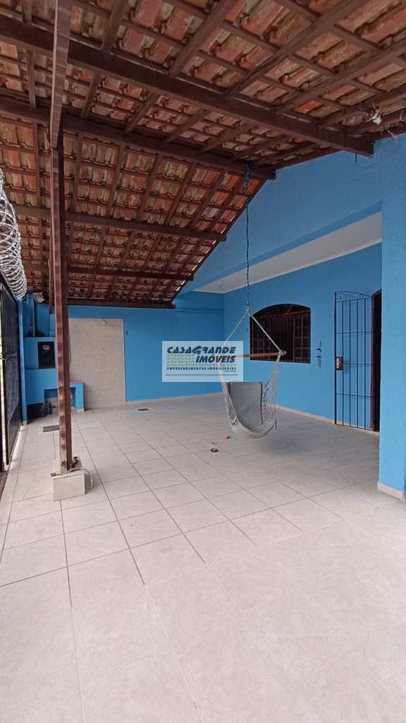 Casa em Praia Grande, no bairro Maracanã