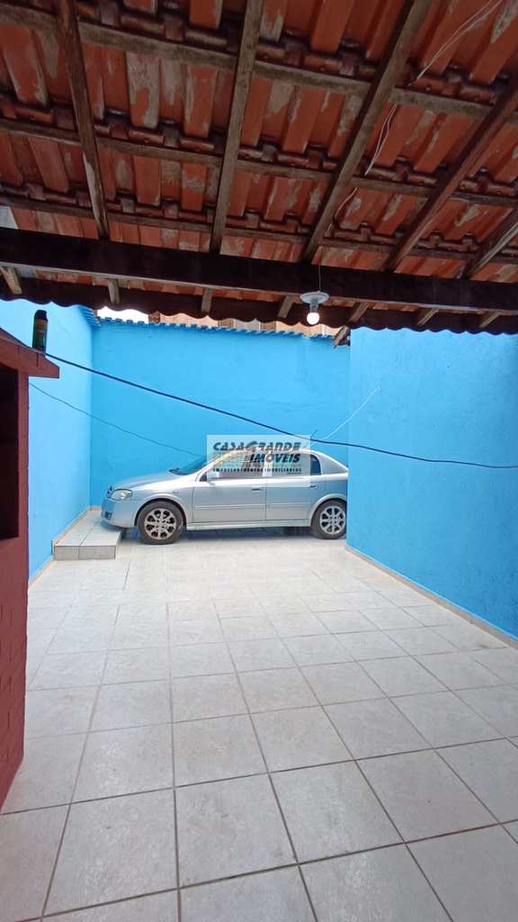 Casa em Praia Grande, no bairro Maracanã