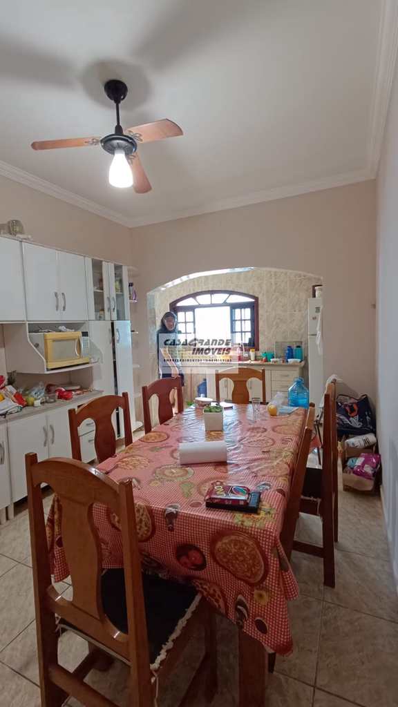 Casa em Praia Grande, no bairro Maracanã