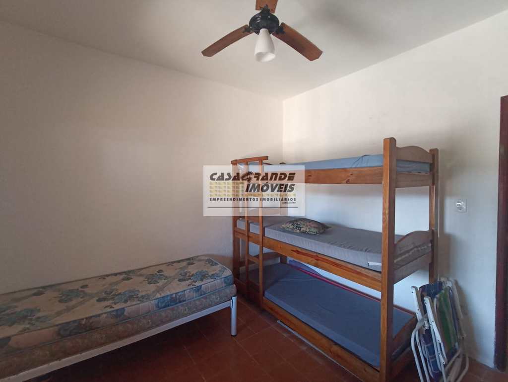 Casa em Praia Grande, no bairro Balneário Maracanã