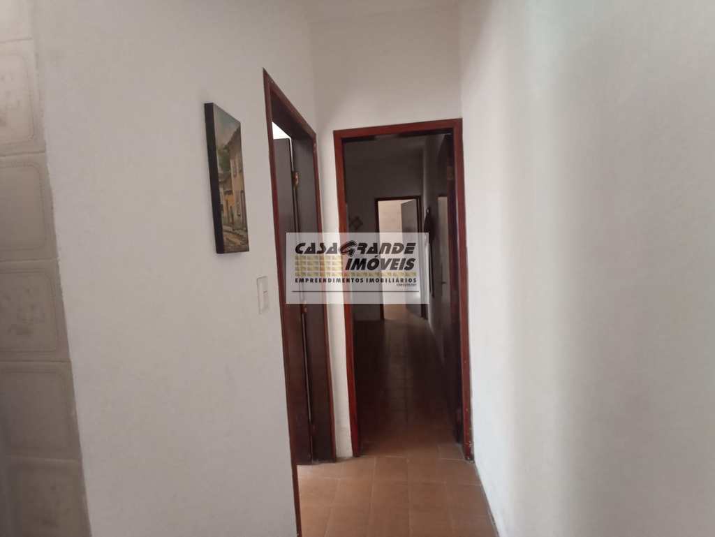 Casa em Praia Grande, no bairro Balneário Maracanã