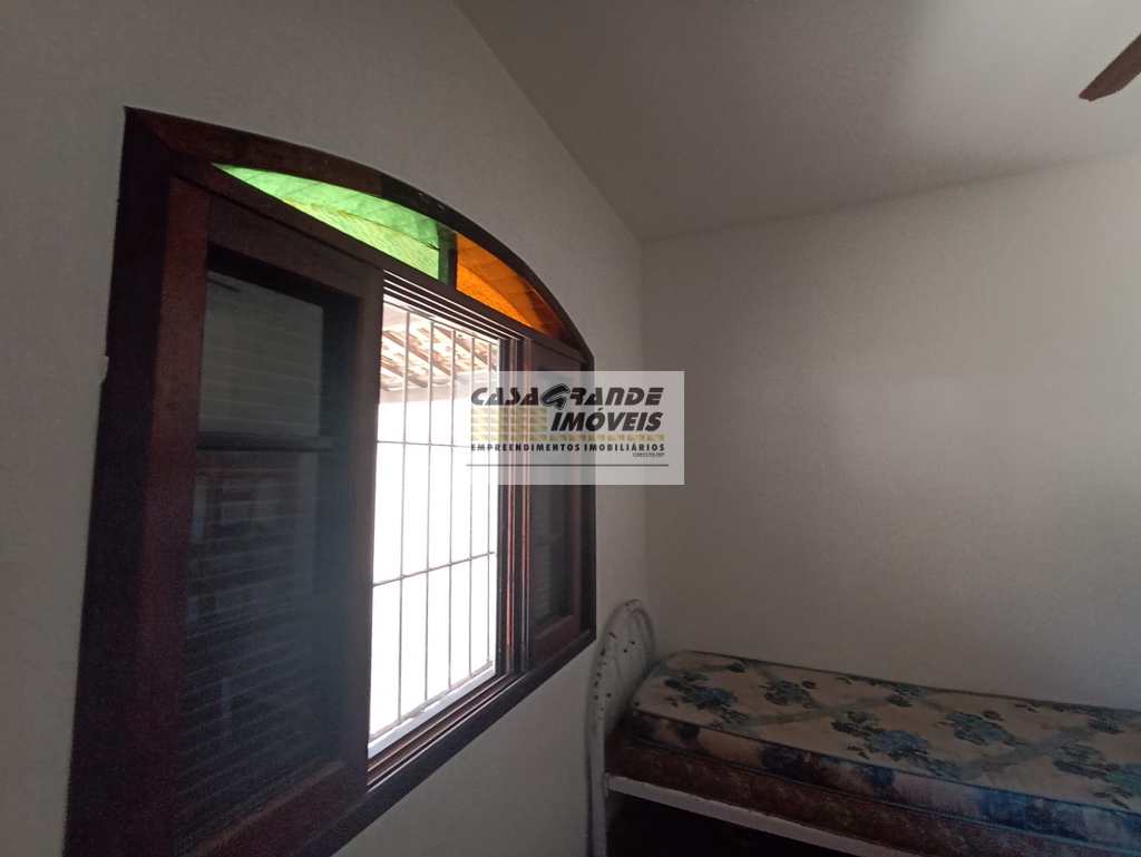 Casa em Praia Grande, no bairro Balneário Maracanã