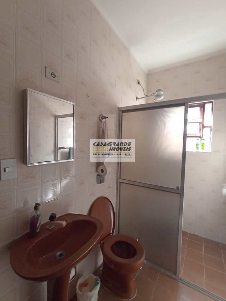 Casa em Praia Grande, no bairro Balneário Maracanã