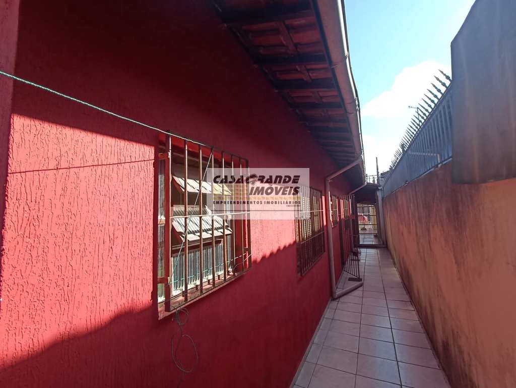 Casa em Praia Grande, no bairro Balneário Maracanã