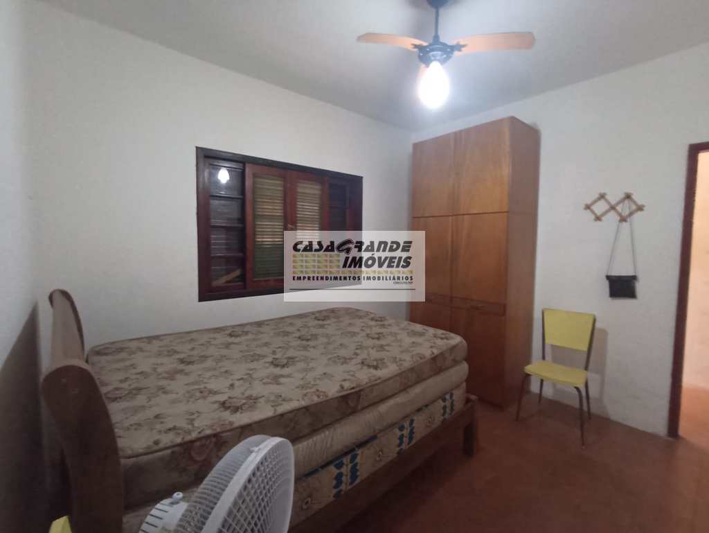 Casa em Praia Grande, no bairro Balneário Maracanã