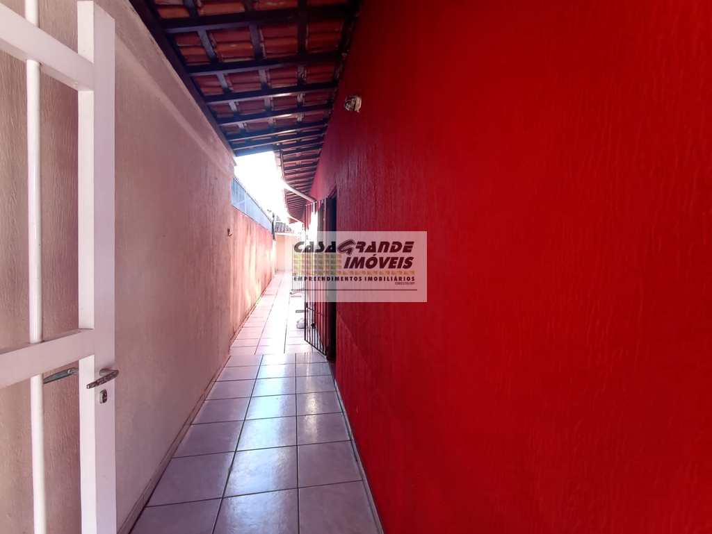 Casa em Praia Grande, no bairro Balneário Maracanã