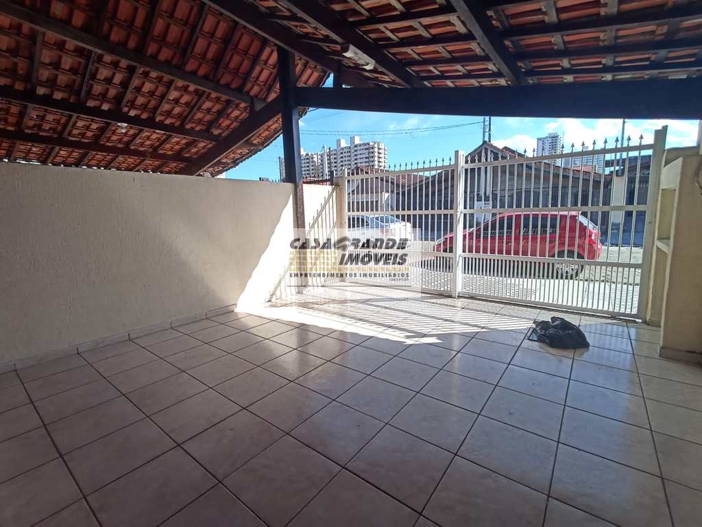 Casa em Praia Grande, no bairro Balneário Maracanã