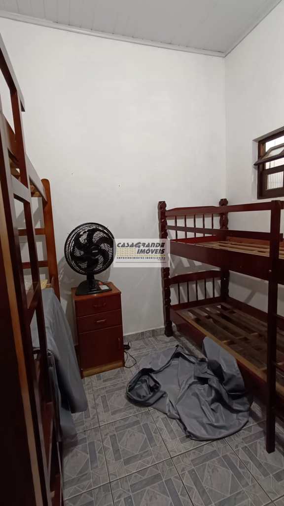 Casa em Praia Grande, no bairro Maracanã