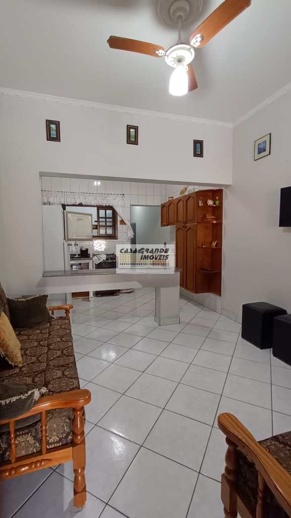 Casa em Praia Grande, no bairro Maracanã