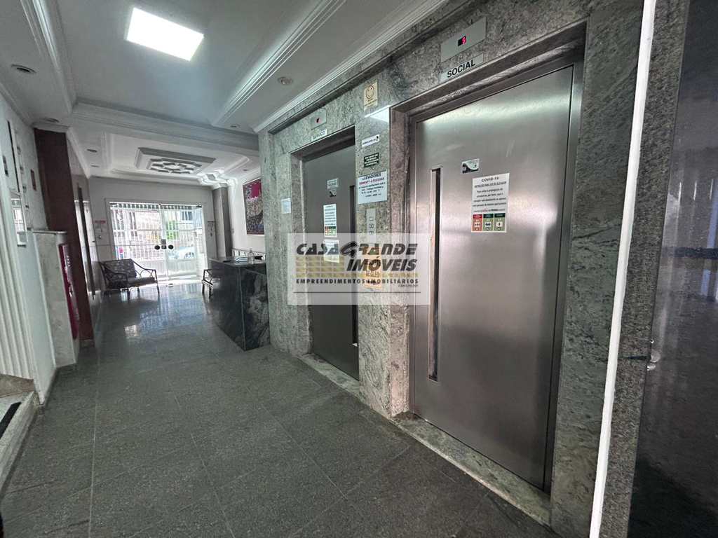 Apartamento em Praia Grande, no bairro Tupi