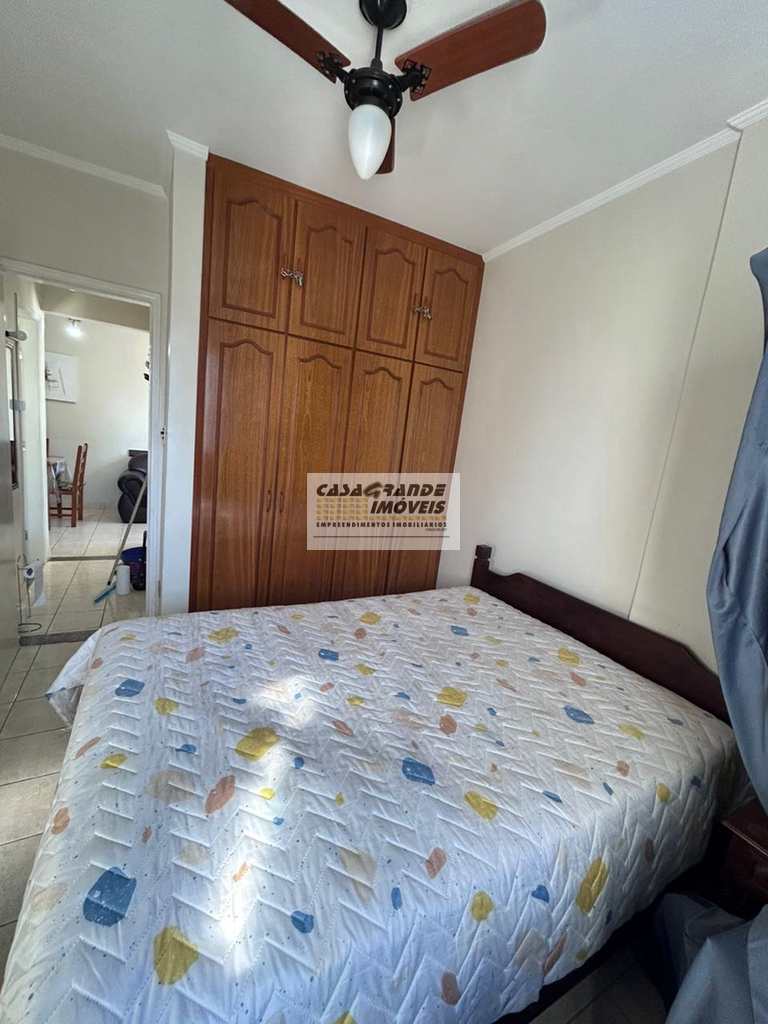 Apartamento em Praia Grande, no bairro Tupi